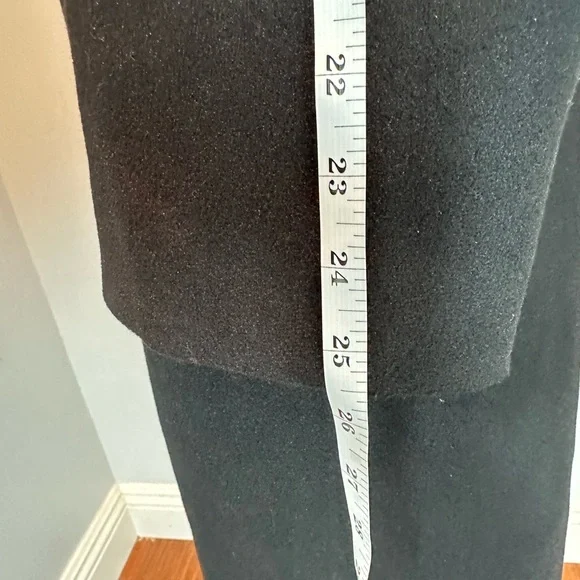 Lioness Elegant Black Faux Fur Collar Coat - Picture 3 of 9